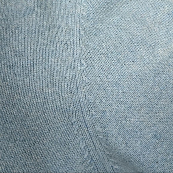 Alex Marie Women’s Cashmere Sky Blue V-Neck Sweater - Picture 9 of 10